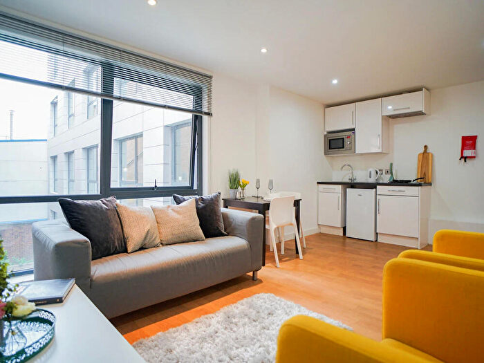 2 Bedroom Apartment To Rent In Furnace Hill, Sheffield, S3