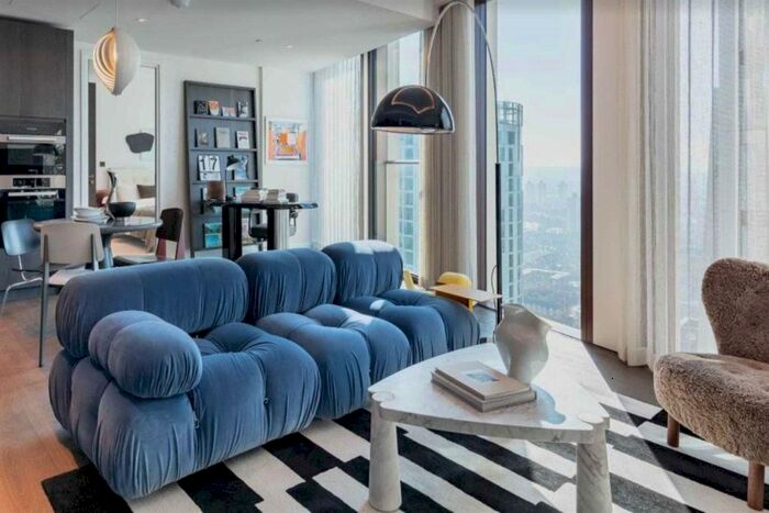 2 Bedroom Flat To Rent In Carnation Way, London, SW8