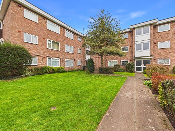 2 Bedroom Flat For Sale In Langbay Court Walsgrave Coventry, CV2