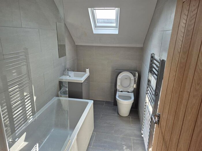1 Bedroom Flat To Rent In Parkwood Road, Bournemouth, BH5