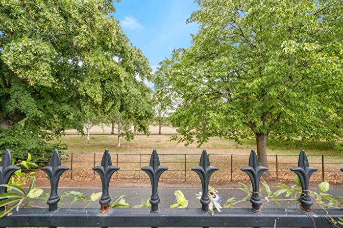 3 Bedroom Bungalow For Sale In Townfield Villas, Town Fields, Doncaster, South Yorkshire, DN1