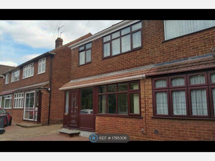 3 Bedroom Semi-Detached House To Rent In Princes Road, Dartford, DA2