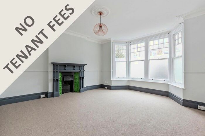 2 Bedroom Maisonette To Rent In Coombe Road, Croydon, CR0