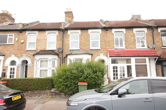 2 Bedroom Terraced House For Sale In Plaistow, E13