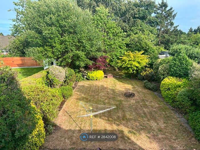 5 Bedroom Bungalow To Rent In Amersham Way, Little Chalfont, HP6