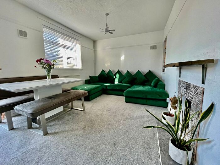 3 Bedroom Terraced House For Sale In Tedder Avenue, Henlow, SG16