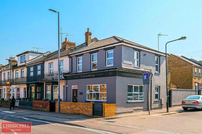 2 Bedroom Apartment To Rent In Forest Road, Walthamstow, E17