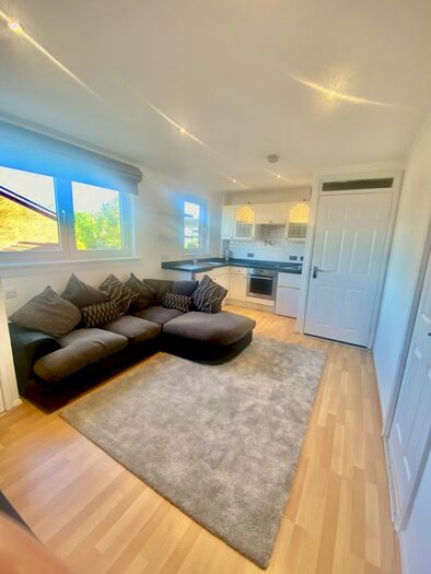 1 Bedroom Flat To Rent In Laichpark Loan, Chesser, Edinburgh, EH14