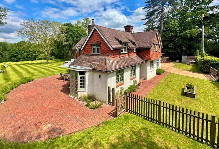 5 Bedroom Detached House To Rent In Mill Lane, Chiddingfold, Godalming, GU8