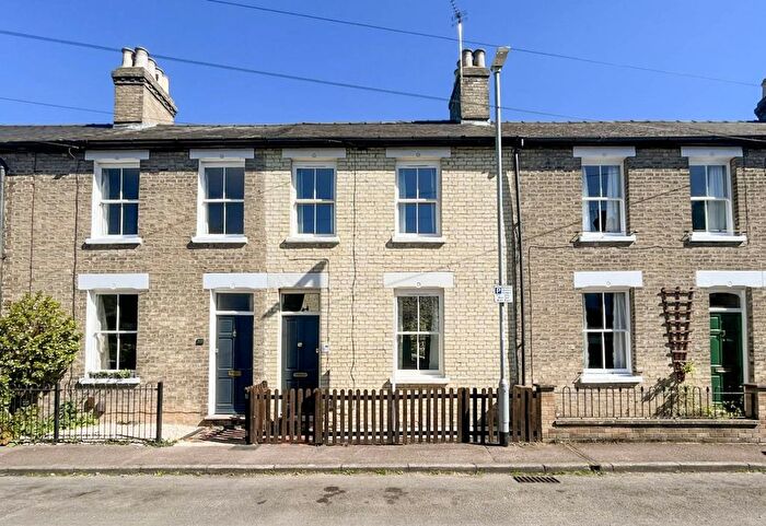 3 Bedroom Terraced House For Sale In Canterbury Street, Cambridge, CB4