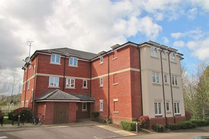 2 Bedroom Flat To Rent In White Horse House, Wolage Drive, Grove, Oxfordshire, OX12