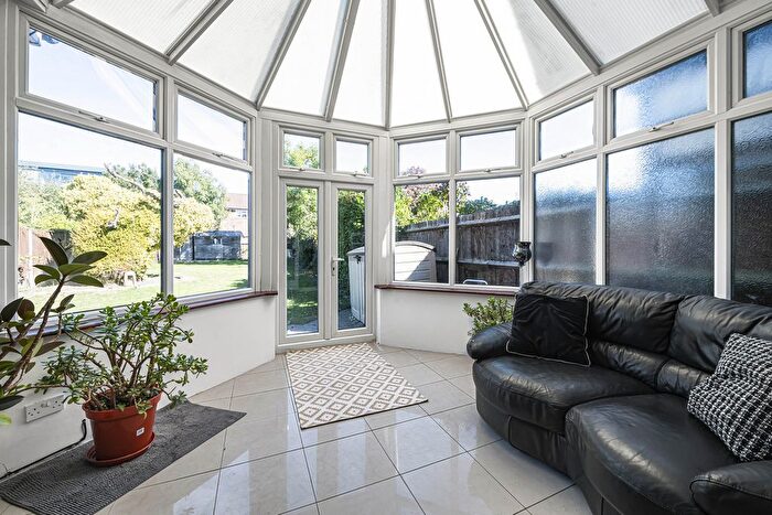 5 Bedroom Semi-detached House For Sale In Coniston Road, Bromley, BR1