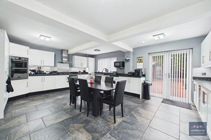 4 Bedroom Detached House For Sale In Sefton View, Orrell, Wigan, WN5