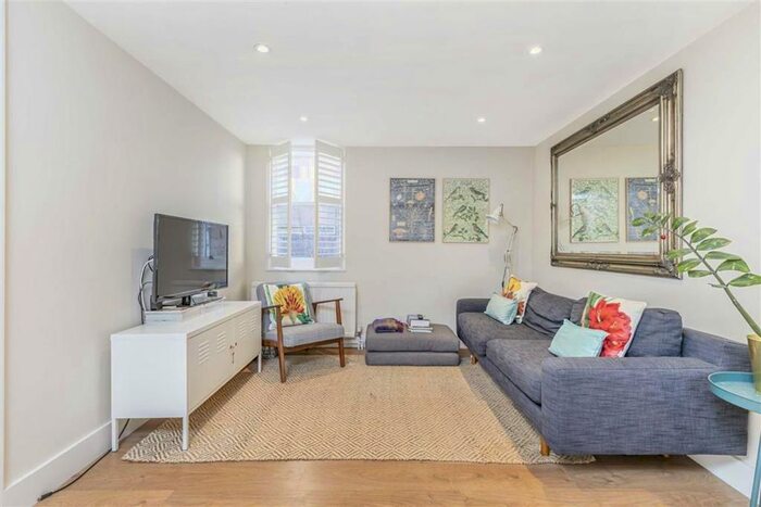 2 Bedroom Flat To Rent In Great Titchfield Street, London W1W