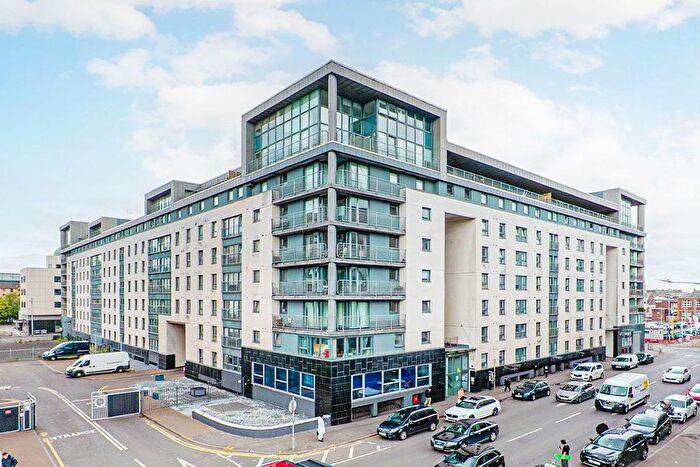 2 Bedroom Flat For Sale In , Wallace Street, Flat -, Glasgow City Centre, G5