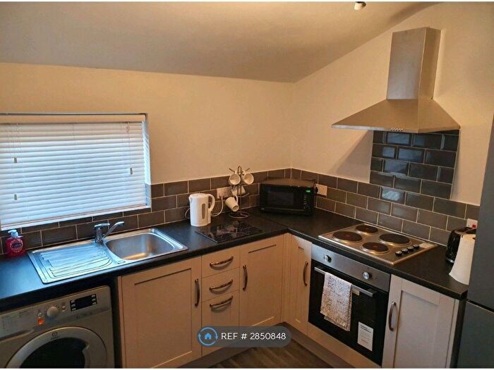 Studio To Rent In Macaulay St, Grimsby, DN31