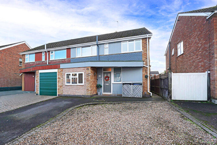 4 Bedroom Semi-Detached House For Sale In Fieldcourt Road, Groby, Leicester, Leicestershire, LE6