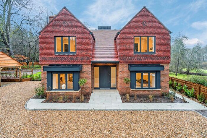 4 Bedroom House For Sale In Nightingales Lane, HP8