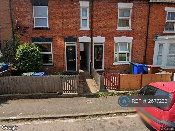 2 Bedroom Terraced House To Rent In West St, Banbury, OX16