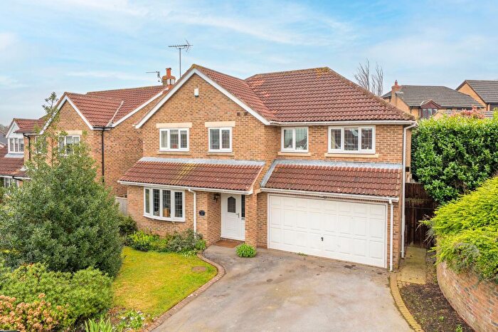 4 Bedroom Detached House For Sale In Spencers Holt, Harrogate, HG1