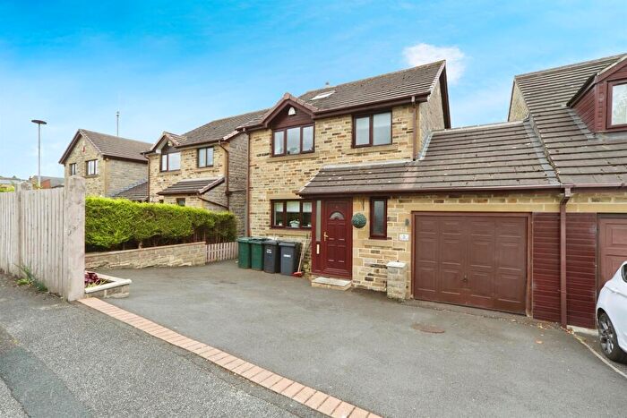 3 Bedroom Semi Detached House For Sale In The Hudson, Wyke, Bradford, BD12