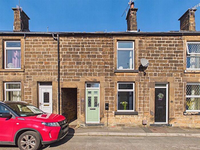3 Bedroom Cottage For Sale In Victoria Street, Dronfield, S18
