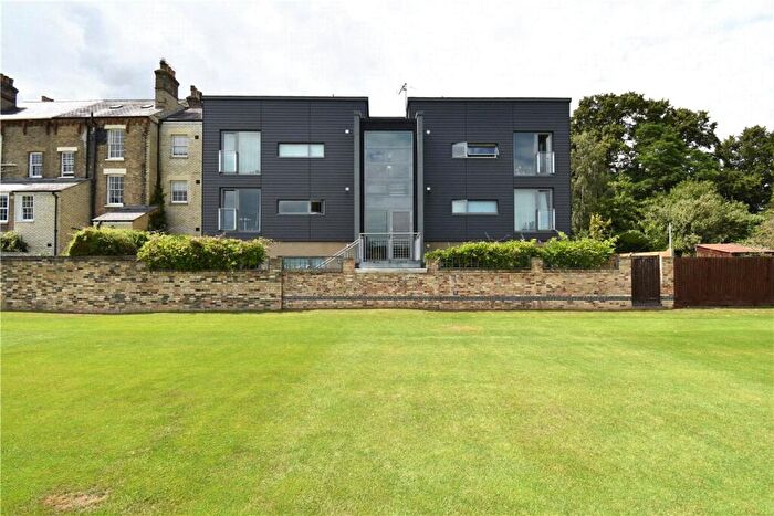 1 Bedroom Apartment To Rent In Clare Road, Cambridge, CB3