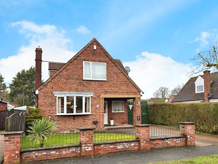 3 Bedroom Detached House For Sale In Doddington Avenue, Lincoln, LN6