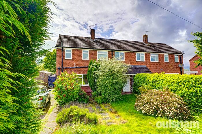 3 Bedroom Semi-Detached House For Sale In The Ridgeway, Droitwich, Worcestershire, WR9