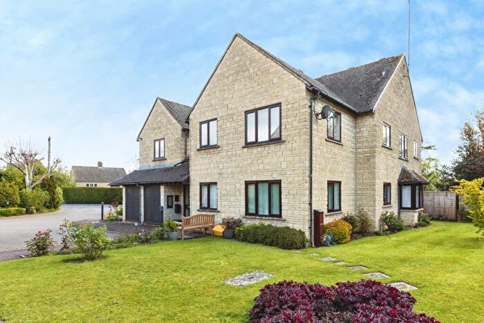 2 Bedroom Apartment For Sale In Pegasus Court, Gloucestershire, GL54