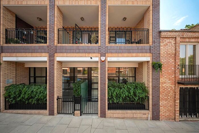 1 Bedroom Flat For Sale In Hampshire Street, Kentish Town, London, NW5
