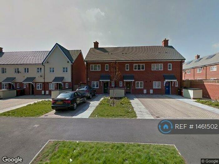 3 Bedroom End Of Terrace House To Rent In Wentworth Avenue, Slough, SL2