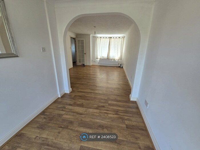 3 Bedroom End Of Terrace House To Rent In Burnham Court, Clacton-On-Sea, CO15