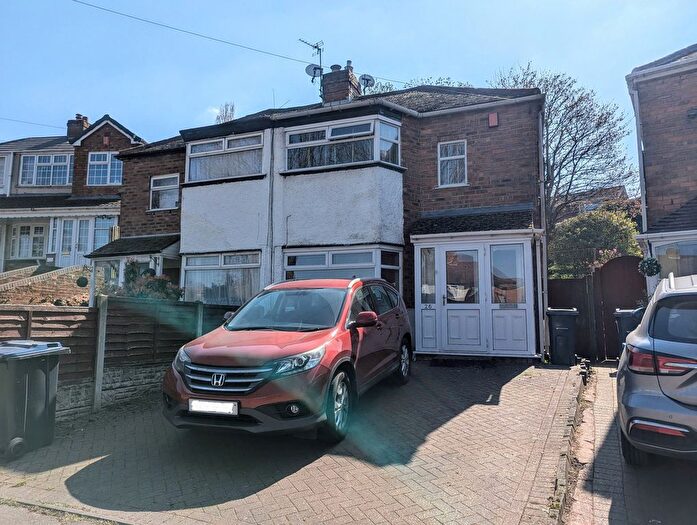 2 Bedroom Semi-Detached House To Rent In Courtenay Road, Birmingham, B44
