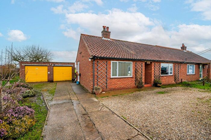 2 Bedroom Semi Detached Bungalow For Sale In Swanton Road, Dereham, NR20