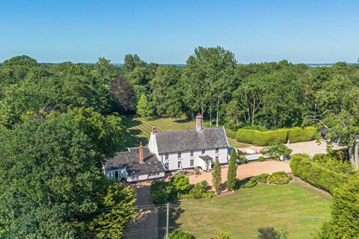 5 Bedroom Detached House For Sale In Fundenhall, NR16