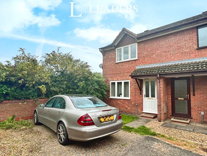 2 Bedroom Semi-Detached House To Rent In Baldwin Grove, Bourne, PE10