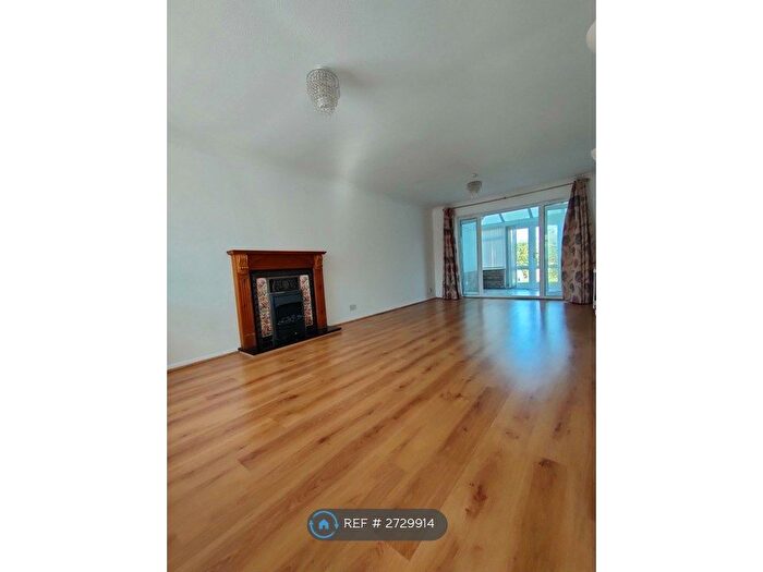 4 Bedroom Detached House To Rent In Borda Close, Chelmsford, CM1