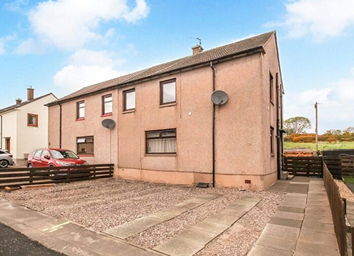 4 Bedroom Semi-Detached House For Sale In Leadside Crescent, Wellwood, Dunfermline, Fife, KY12