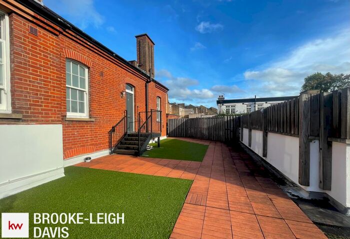 1 Bedroom Apartment To Rent In High Street, Beckenham, Kent, BR3