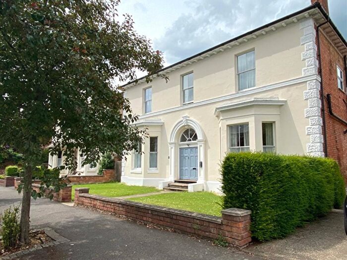 2 Bedroom Detached House To Rent In Russell Terrace, Leamington Spa, CV31