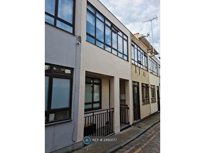 2 Bedroom Terraced House To Rent In Mill Row, London, N1