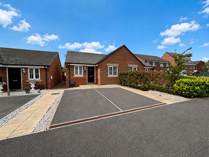 2 Bedroom Semi-Detached Bungalow For Sale In Folly View Grove, Burscough, L40