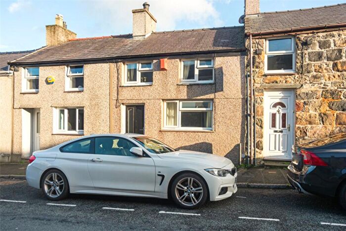 2 Bedroom Terraced House For Sale In Rhedyw Road, Llanllyfni, Caernarfon, Gwynedd, LL54
