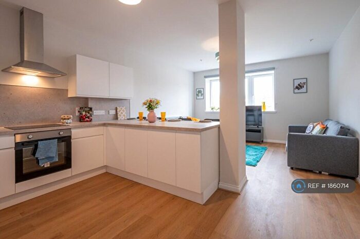 2 Bedroom Flat To Rent In Ruchill Street, Glasgow, G20