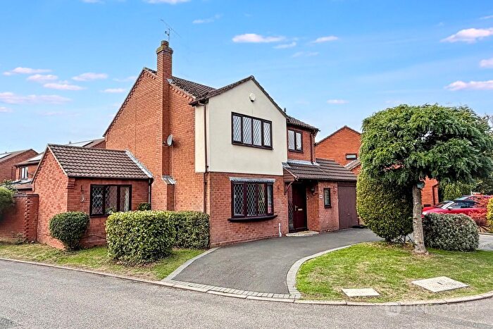 4 Bedroom Detached House For Sale In Canterbury Way, St Nicolas Park, Nuneaton, CV11