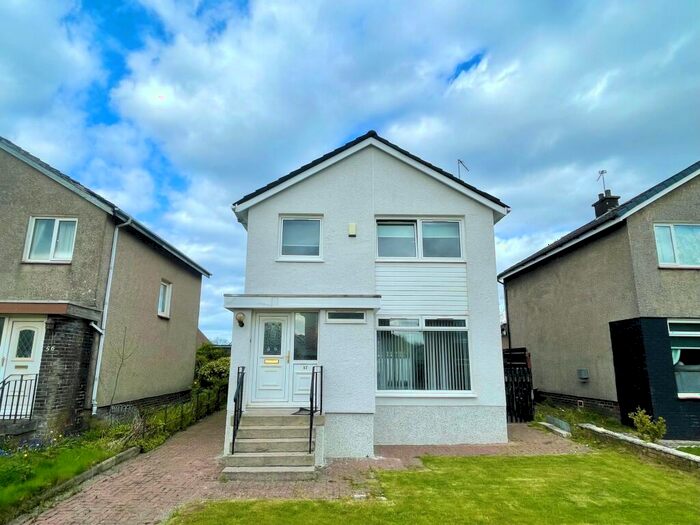 3 Bedroom Flat To Rent In Crossmyloof Gardens, Glasgow, G41