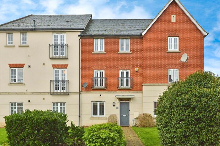 4 Bedroom Terraced House To Rent In Harlow Crescent, Oxley Park, Milton Keynes, MK4