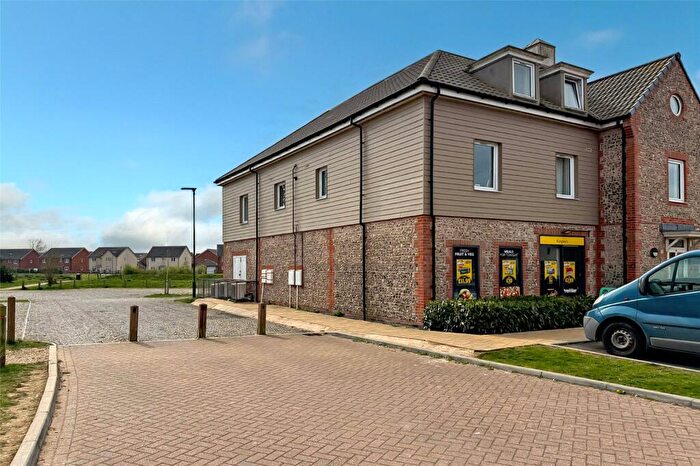 2 Bedroom Apartment For Sale In Benjamin Gray Drive, Littlehampton, West Sussex, BN17