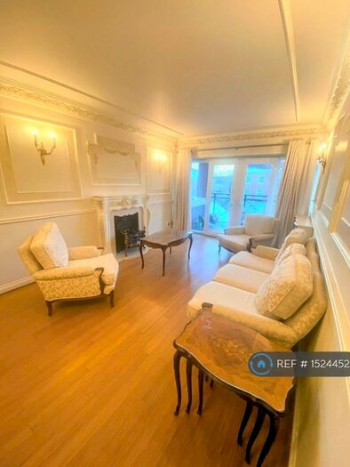 3 Bedroom Semi-Detached House To Rent In Henderson Court, London, N12